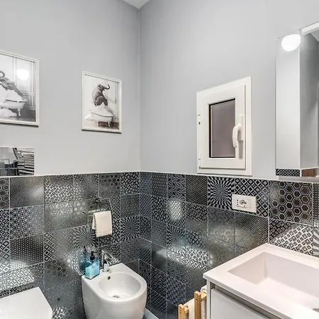 Due Porte A Toledo * Neapel