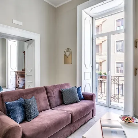 Due Porte A Toledo Neapel